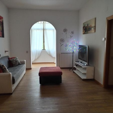 Casa Mirella Apartment Siena Bagian luar foto